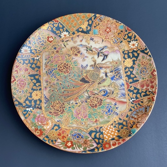 Royal Satsuma Handpainted Fine Porcelain Decorative Plate - Picture 4 of 7